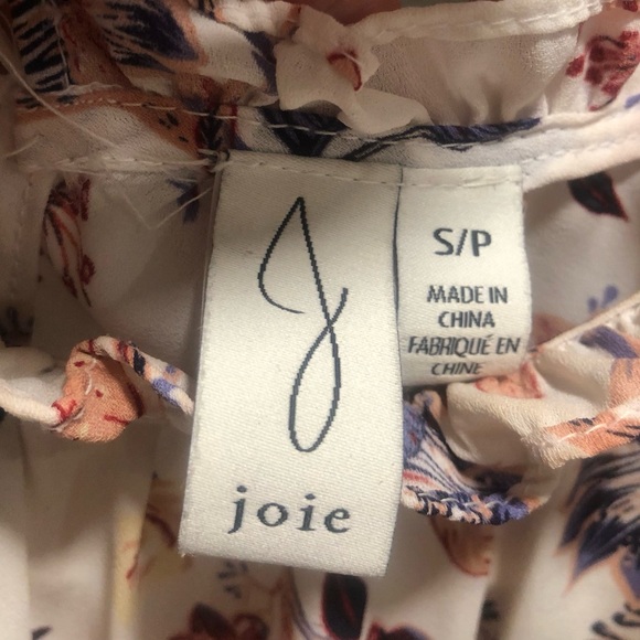 Ladies blouse by Joie, feminine flutter sleeves, size S - Picture 3 of 5